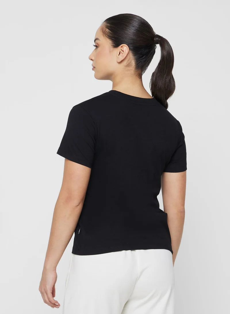 فانز تيشيرت بشعار أساسي